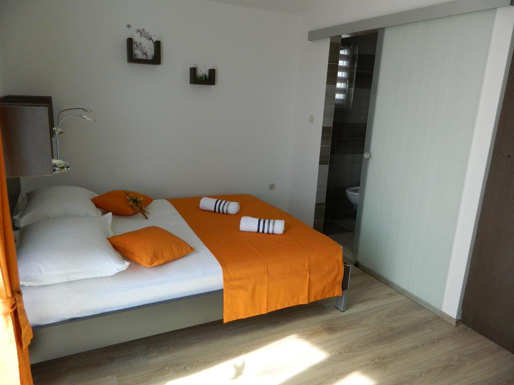 Apartmani Marinovic Podgora Dış mekan fotoğraf